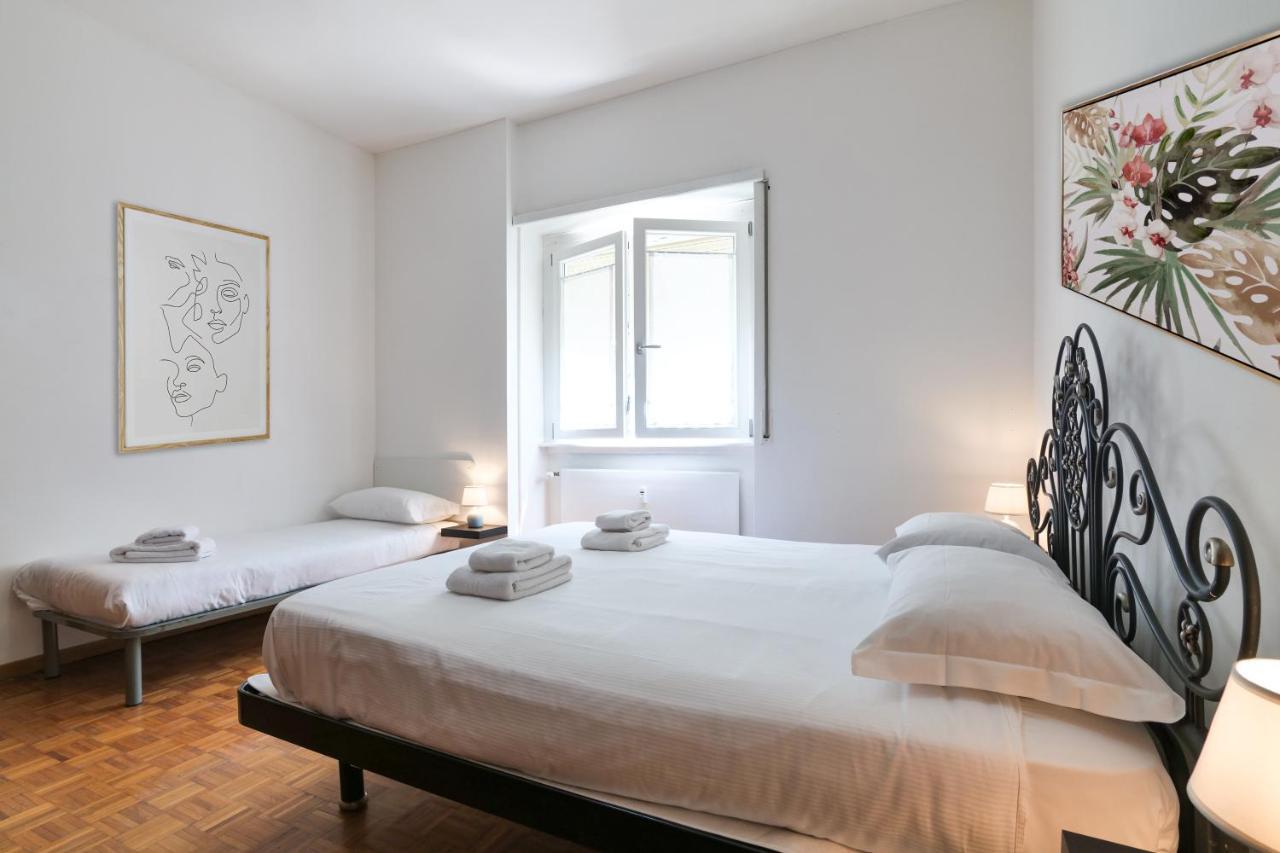 Ferienwohnung Primopiano - Pellegrino Rossi A Mailand Exterior foto