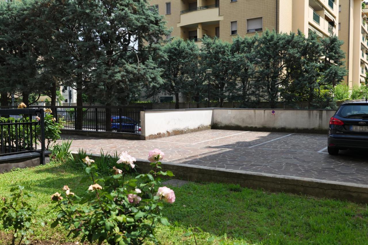 Ferienwohnung Primopiano - Pellegrino Rossi A Mailand Exterior foto